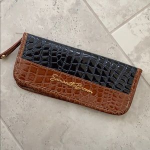 Samantha Brown Passport Wallet